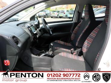 SPOTICAR Citroën C1 1.0 Vti Shine Euro 6 (s/s) 5dr Used Car - City Car Petrol White - Christchurch - 1200598574_3