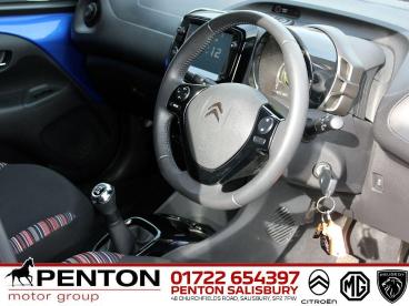 SPOTICAR Citroën C1 1.0 Vti Shine Euro 6 (s/s) 5dr Used Car - City Car Petrol Blue - Salisbury - 1200642201_2