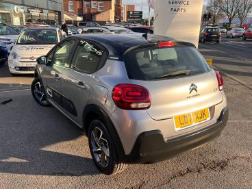 SPOTICAR Citroën C3 1.2 Puretech Shine Eat6 Euro 6 (s/s) 5dr Used Car - Hatchback Petrol Grey - Wakefield - 1200474109_3
