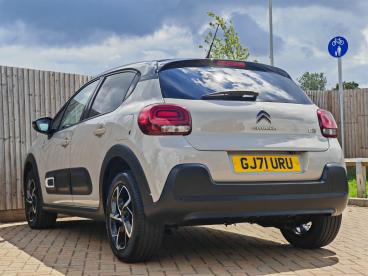 SPOTICAR Citroën C3 1.2 Puretech Saint James Euro 6 (s/s) 5dr Used Car - Hatchback Petrol Beige - Maidstone - 1200528563_5