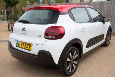SPOTICAR Citroën C3 1.2 Puretech Feel Euro 6 5dr Used Car - Hatchback Petrol White - Maidstone - 1200531153_4