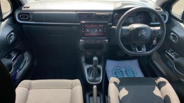 SPOTICAR Citroën C3 1.2 Puretech C-series Edition Eat6 Euro 6 (s/s) 5d Used Car - Hatchback Petrol Black - Walton On Thames - 1200533128_4