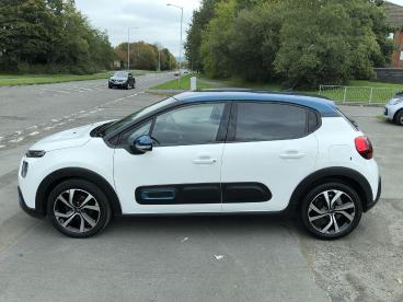 SPOTICAR Citroën C3 1.2 Puretech Shine Plus Euro 6 (s/s) 5dr Used Car - Hatchback Petrol White - Swansea - 1200546618_4
