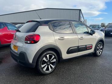 SPOTICAR Citroën C3 1.2 Puretech C-series Euro 6 (s/s) 5dr Used Car - Hatchback Petrol Beige - Eglinton - 1200551027_3