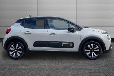 SPOTICAR Citroën C3 1.2 Puretech C-series Edition Euro 6 (s/s) 5dr Used Car - Hatchback Petrol  - Peterborough - 1200552593_5