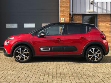 SPOTICAR Citroën C3 1.2 Puretech Max Eat6 Euro 6 (s/s) 5dr Used Car - Hatchback Petrol Red - Fareham - 1200552899_3