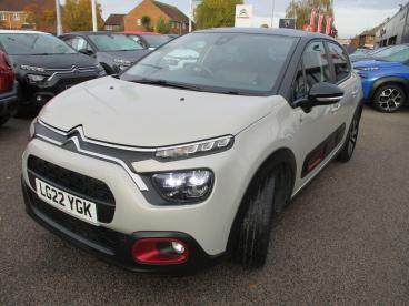 SPOTICAR Citroën C3 1.2 Puretech C-series Euro 6 (s/s) 5dr Used Car - Hatchback Petrol Beige - Colchester - 1200552923_3