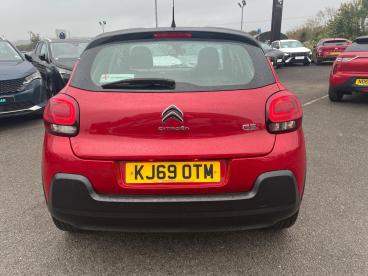 SPOTICAR Citroën C3 1.2 Puretech Feel Euro 6 (s/s) 5dr Used Car - Hatchback Petrol Red - Eglinton - 1200553526_4