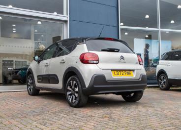 SPOTICAR Citroën C3 1.2 Puretech C-series Edition Euro 6 (s/s) 5dr Used Car - Hatchback Petrol Beige - Aldershot - 1200556348_5