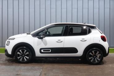 SPOTICAR Citroën C3 1.2 Puretech Plus Euro 6 (s/s) 5dr Used Car - Hatchback Petrol White - Weston-super-mare - 1200557962_5