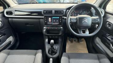 SPOTICAR Citroën C3 1.2 Puretech Feel Euro 6 5dr Used Car - Hatchback Petrol Red - Leicester - 1200561666_4