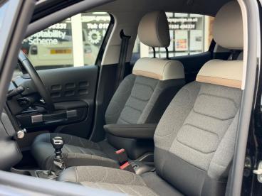 SPOTICAR Citroën C3 1.2 Puretech Shine Plus Euro 6 (s/s) 5dr Used Car - Hatchback Petrol Black - Warwick - 1200563852_3