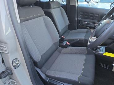 SPOTICAR Citroën C3 1.2 Puretech C-series Edition Euro 6 (s/s) 5dr Used Car - Hatchback Petrol Gold - Workington - 1200565109_5