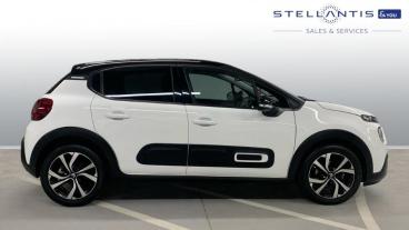 SPOTICAR Citroën C3 1.2 Puretech Max Euro 6 (s/s) 5dr Used Car - Hatchback Petrol White - West London - 1200565276_2