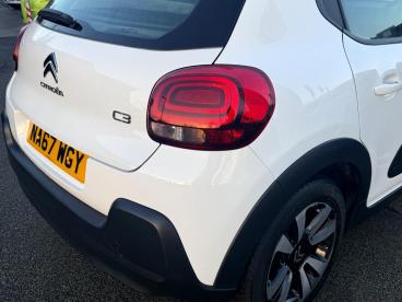 SPOTICAR Citroën C3 1.2 Puretech Feel Euro 6 5dr Used Car - Hatchback Petrol White - Wakefield - 1200570306_5