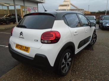 SPOTICAR Citroën C3 1.2 Puretech Elle Eat6 Euro 6 (s/s) 5dr Used Car - Hatchback Petrol White - Maidstone - 1200574893_3