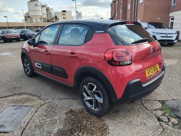 SPOTICAR Citroën C3 1.2 Puretech Shine Euro 6 (s/s) 5dr Used Car - Hatchback Petrol Red - Southampton - 1200578262_5
