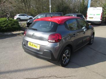 SPOTICAR Citroën C3 1.2 Puretech Shine Euro 6 (s/s) 5dr Used Car - Hatchback Petrol Grey - Wokingham - 1200578421_3