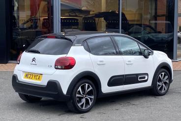SPOTICAR Citroën C3 1.2 Puretech Shine Plus Euro 6 (s/s) 5dr Used Car - Hatchback Petrol White - Exeter - 1200583009_3