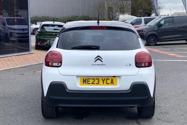 SPOTICAR Citroën C3 1.2 Puretech Shine Plus Euro 6 (s/s) 5dr Used Car - Hatchback Petrol White - Exeter - 1200583009_4