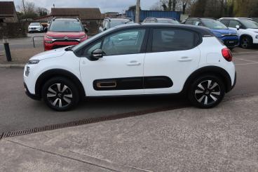 SPOTICAR Citroën C3 1.2 Puretech C-series Edition Eat6 Euro 6 (s/s) 5d Used Car - Hatchback Petrol White - Near Chipping Sodbury - 1200585032_4