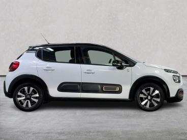 SPOTICAR Citroën C3 1.2 Puretech C-series Edition Eat6 Euro 6 (s/s) 5d Used Car - Hatchback Petrol White - Belfast - 1200585997_3