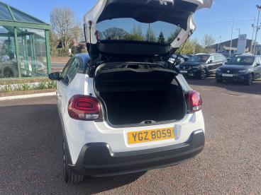 SPOTICAR Citroën C3 1.2 Puretech C-series Edition Euro 6 (s/s) 5dr Used Car - Hatchback Petrol White - Craigavon - 1200596525_5