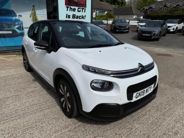 SPOTICAR Citroën C3 1.2 Puretech Feel Euro 6 (s/s) 5dr Used Car - Hatchback Petrol White - Hastings - 1200598656_1