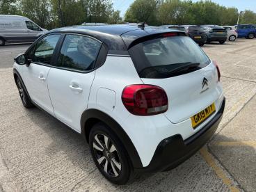 SPOTICAR Citroën C3 1.2 Puretech Feel Euro 6 (s/s) 5dr Used Car - Hatchback Petrol White - Hastings - 1200598656_4