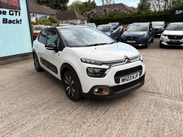 SPOTICAR Citroën C3 1.2 Puretech C-series Edition Euro 6 (s/s) 5dr Used Car - Hatchback Petrol White - Hastings - 1200600575_1