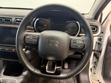 SPOTICAR Citroën C3 1.2 Puretech Shine Plus Euro 6 (s/s) 5dr Used Car - Hatchback Petrol White - Carlisle - 1200601628_3