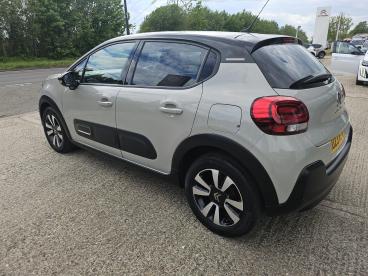 SPOTICAR Citroën C3 1.2 Puretech C-series Edition Euro 6 (s/s) 5dr Used Car - Hatchback Petrol Beige - Hastings - 1200602897_3