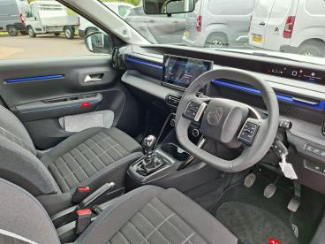 SPOTICAR Citroën C3 1.2 Turbo Plus Euro 6 (s/s) 5dr Used Car - Hatchback Petrol White - Boston - 1200604628_3