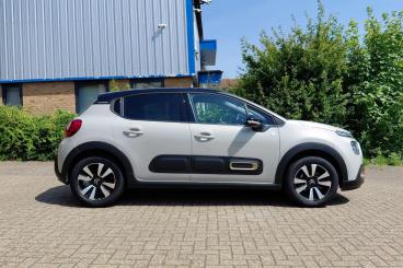 SPOTICAR Citroën C3 1.2 Puretech C-series Edition Euro 6 (s/s) 5dr Used Car - Hatchback Petrol Beige - Fareham - 1200606915_2