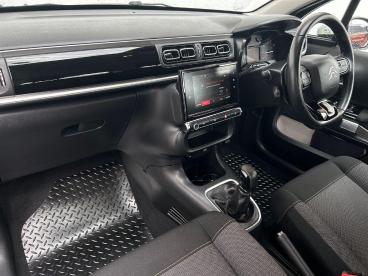 SPOTICAR Citroën C3 1.2 Puretech Flair Euro 6 (s/s) 5dr Used Car - Hatchback Petrol Black - Wigan - 1200607461_2