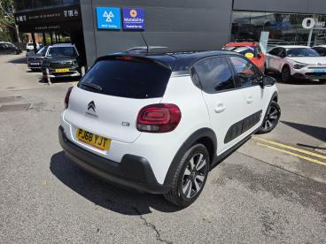 SPOTICAR Citroën C3 1.2 Puretech Flair Euro 6 (s/s) 5dr Used Car - Hatchback Petrol White - Wakefield - 1200607831_4