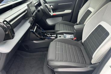 SPOTICAR Citroën C3 1.2 Hybrid Max E-dsc Euro 6 (s/s) 5dr Used Car - Hatchback Hybrid  - Yeovil - 1200608694_2