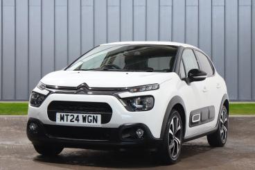 SPOTICAR Citroën C3 1.2 Puretech Max Euro 6 (s/s) 5dr Used Car - Hatchback Petrol White - Weston-super-mare - 1200614791_3