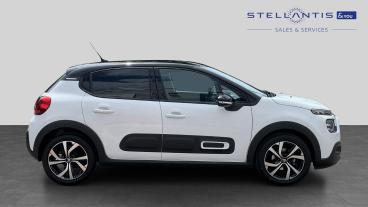 SPOTICAR Citroën C3 1.2 Puretech Shine Plus Euro 6 (s/s) 5dr Used Car - Hatchback Petrol White - Walton On Thames - 1200615112_2