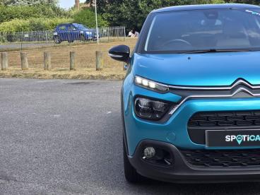 SPOTICAR Citroën C3 1.2 Puretech Shine Plus Euro 6 (s/s) 5dr Used Car - Hatchback Petrol Blue - Maidstone - 1200615231_2