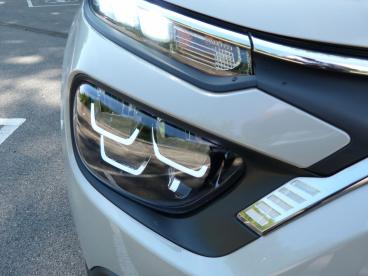 SPOTICAR Citroën C3 1.2 Puretech Shine Plus Eat6 Euro 6 (s/s) 5dr Used Car - Hatchback Petrol Beige - Uckfield - 1200616598_3