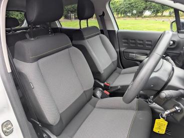 SPOTICAR Citroën C3 1.2 Puretech C-series Edition Euro 6 (s/s) 5dr Used Car - Hatchback Petrol White - County Antrim - 1200619351_4