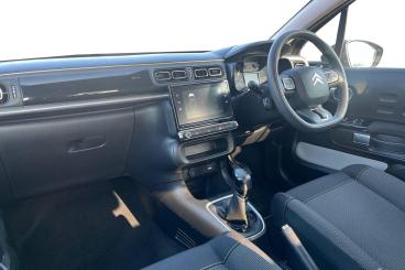 SPOTICAR Citroën C3 1.2 Puretech Plus Euro 6 (s/s) 5dr Used Car - Hatchback Petrol Grey - Basildon - 1200619727_2