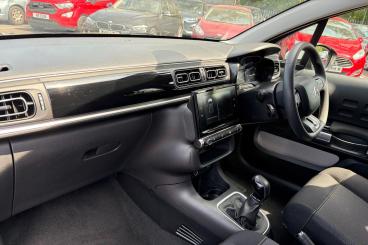 SPOTICAR Citroën C3 1.2 Puretech Plus Euro 6 (s/s) 5dr Used Car - Hatchback Petrol Black - Taunton - 1200620354_2