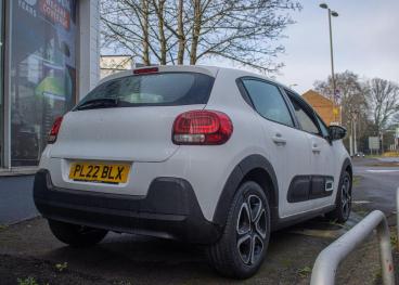 SPOTICAR Citroën C3 1.2 Puretech Sense Euro 6 (s/s) 5dr Used Car - Hatchback Petrol White - Aldershot - 1200623967_4