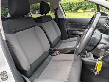 SPOTICAR Citroën C3 1.2 Puretech Flair Euro 6 (s/s) 5dr Used Car - Hatchback Petrol White - County Antrim - 1200624189_3