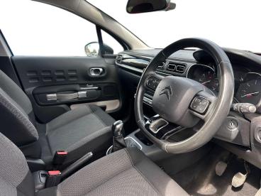 SPOTICAR Citroën C3 1.2 Puretech Flair Euro 6 (s/s) 5dr Used Car - Hatchback Petrol White - Cheltenham - 1200624327_3