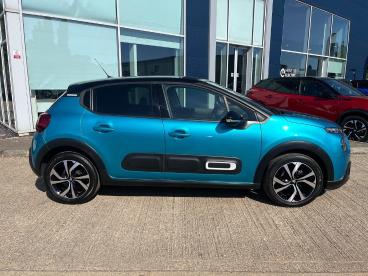 SPOTICAR Citroën C3 1.2 Puretech Shine Plus Euro 6 (s/s) 5dr Used Car - Hatchback Petrol Blue - Kettering - 1200624758_2
