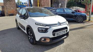 SPOTICAR Citroën C3 1.2 Puretech C-series Edition Eat6 Euro 6 (s/s) 5d Used Car - Hatchback Petrol White - Folkestone - 1200627266_1