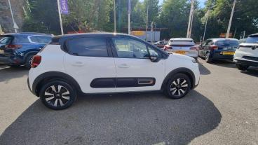 SPOTICAR Citroën C3 1.2 Puretech C-series Edition Eat6 Euro 6 (s/s) 5d Used Car - Hatchback Petrol White - Folkestone - 1200627266_3
